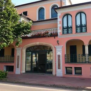 4* Hotel apartamentowy Marina Palace
